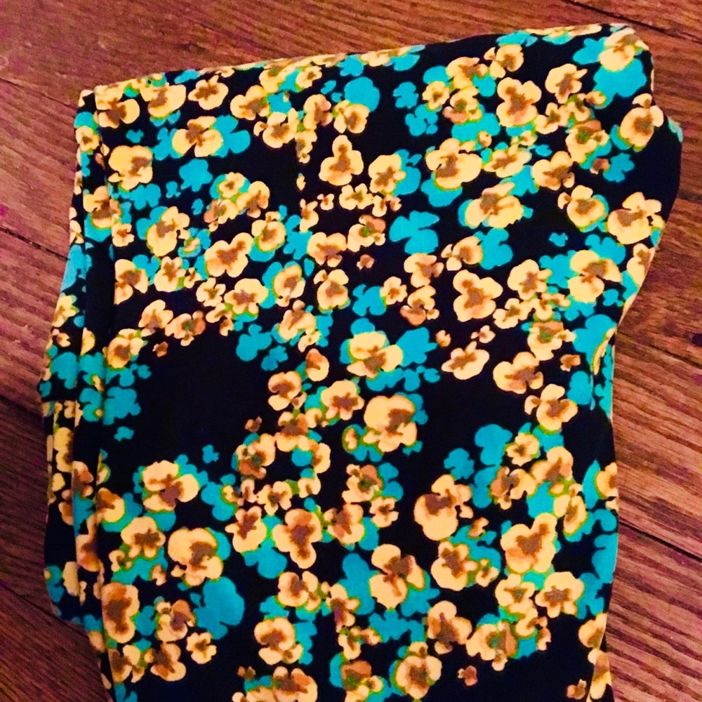 OS LulaRoe Buttery Soft Leggings